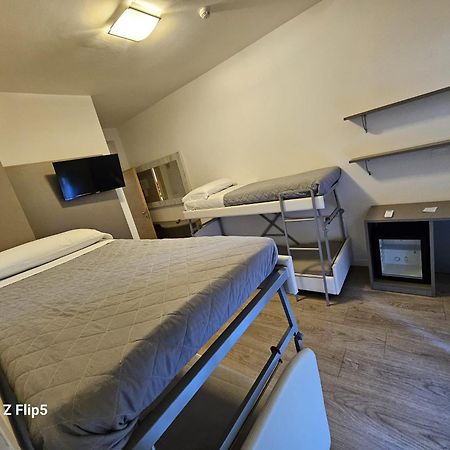 Hotel Annalisa Риччоне Экстерьер фото