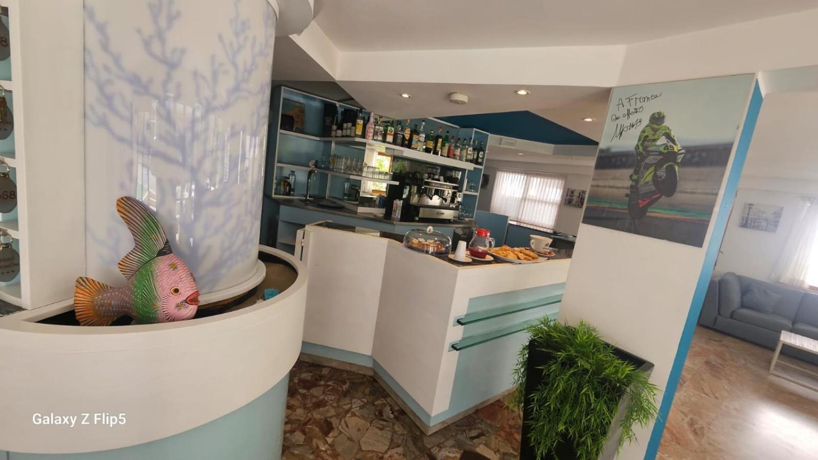 Hotel Annalisa Риччоне Экстерьер фото
