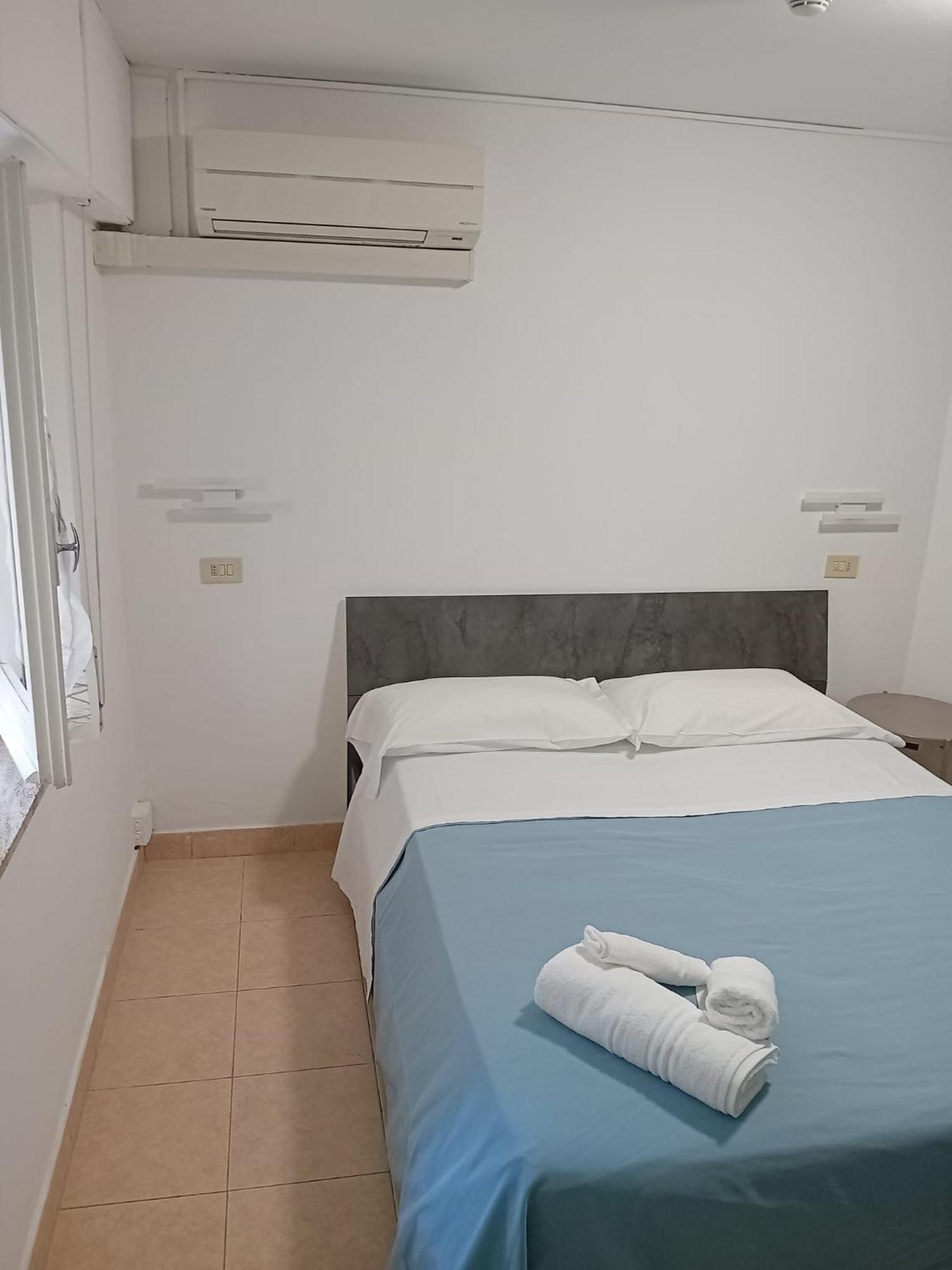 Hotel Annalisa Риччоне Экстерьер фото